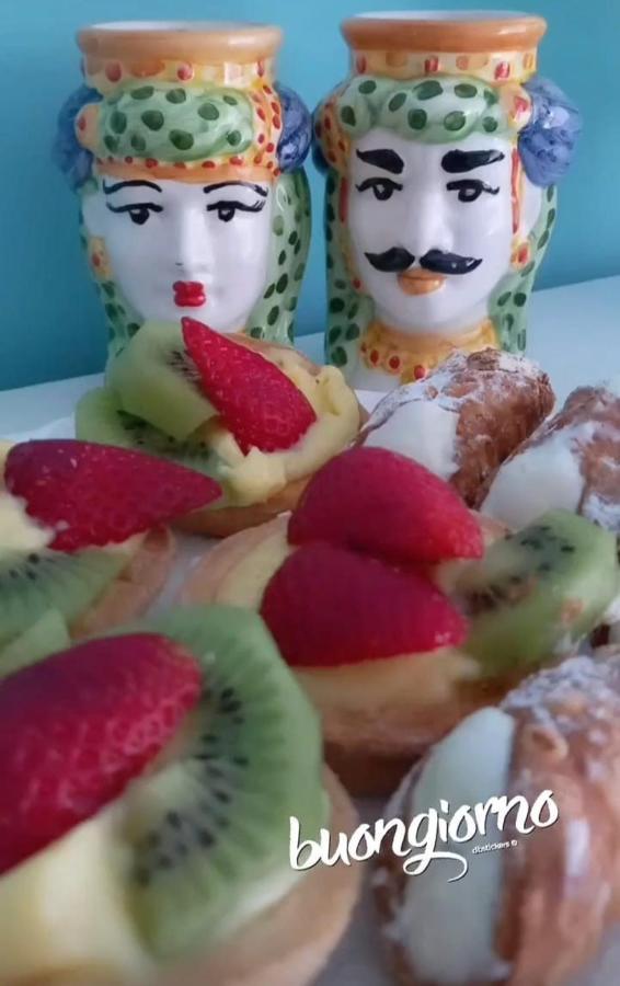 Bed And Breakfast Rosangela タオルミーナ エクステリア 写真