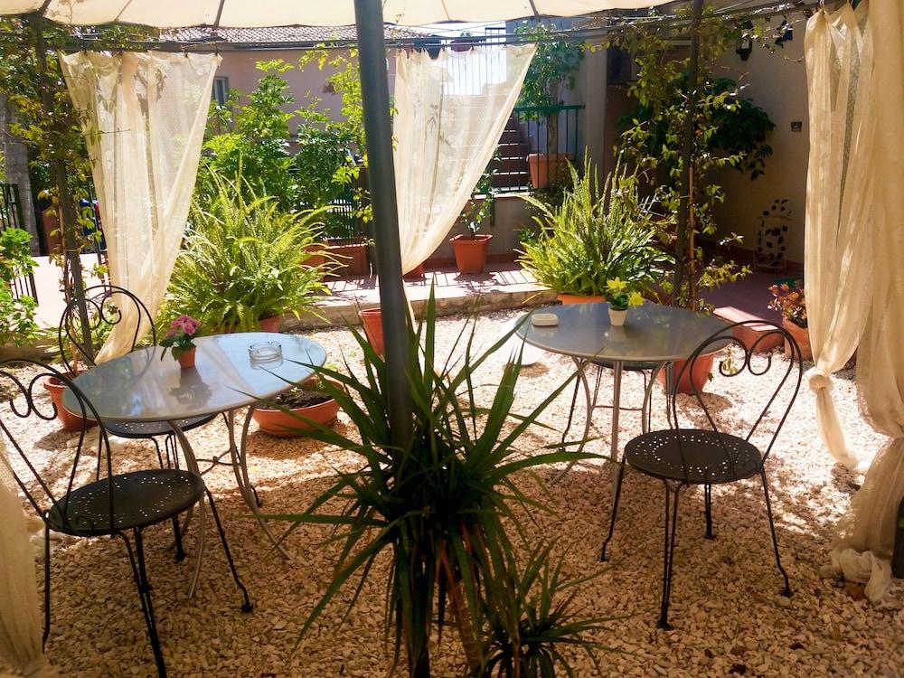 Bed And Breakfast Rosangela タオルミーナ エクステリア 写真
